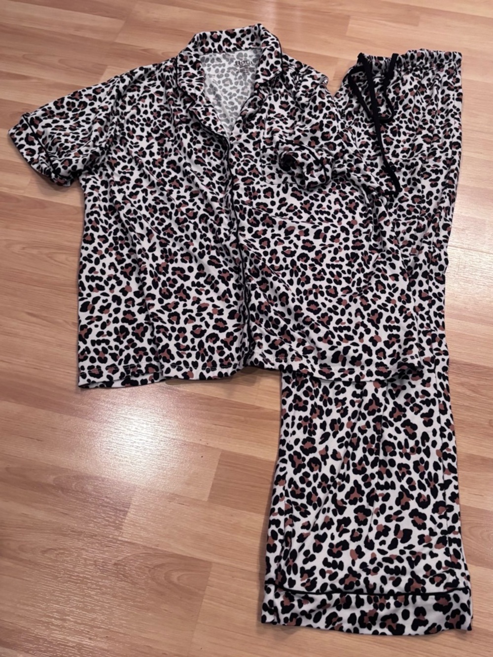 Flora Nikrooz Leopard Print Pajama Set - Black, Brown & White